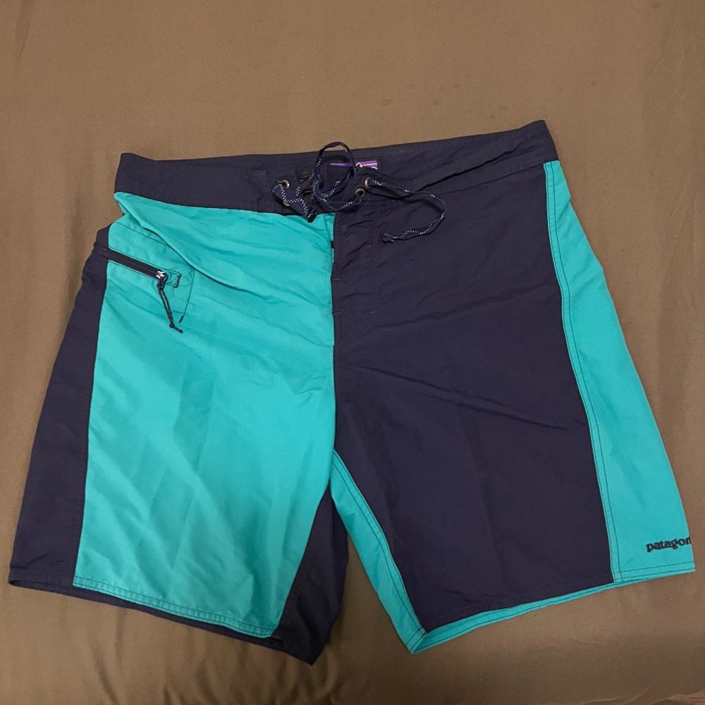 Patagonia Swim Trunks Colorblock Green/Blue Size 32